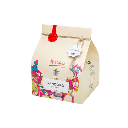 Pandoro con zucchero a velo | Di Stefano